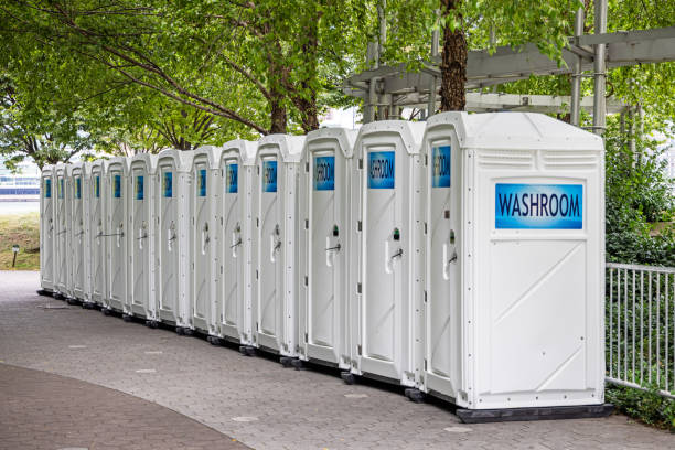 Portable Toilets for Disaster Relief Sites in Sterling, KS